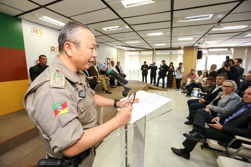 Comandante-geral da BM, coronel Ikeda, em sua manifestação