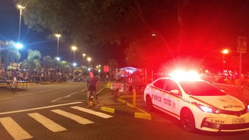 viatura estacionada nas proximidades do evento