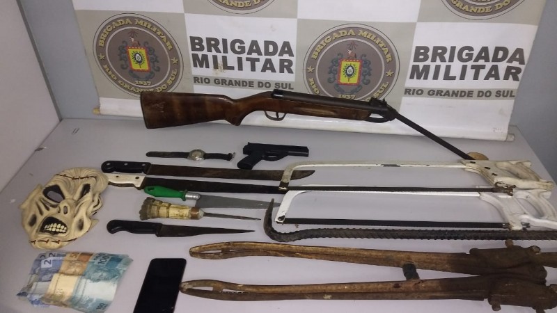 BM de Viamão prende por roubo a residência, abigeato e roubo de veículo
