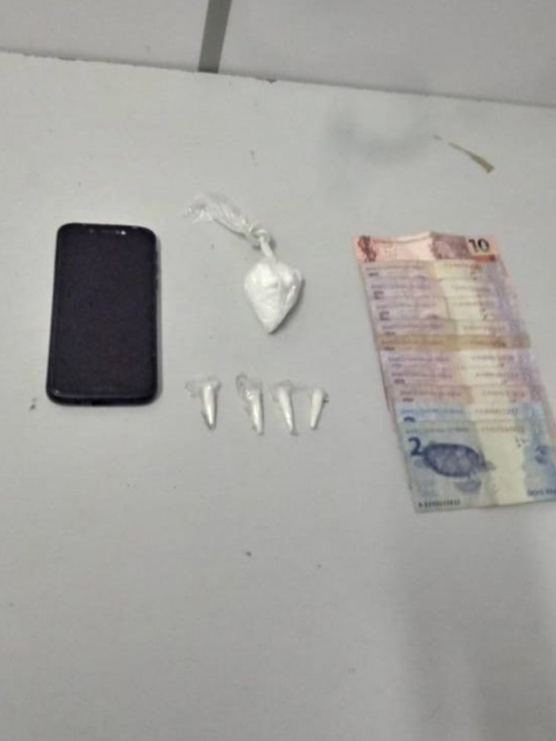 BM de Viamão prende por tráfico de drogas