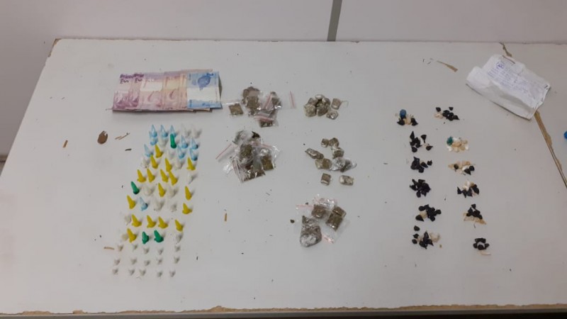 BM de Viamão prende por tráfico de drogas