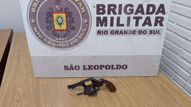 For&ccedil;a T&aacute;tica do 25&ordm; BPM prende homem por roubo de J&oacute;ias1