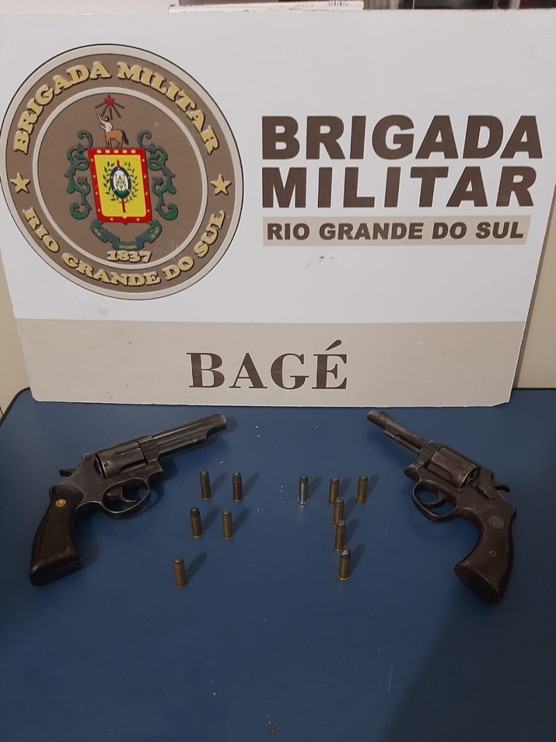 Armas e muni&ccedil;&otilde;es apreendidos
