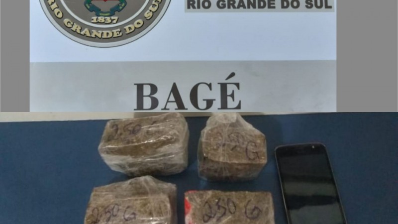Por&ccedil;&otilde;es de maconha apreendidas