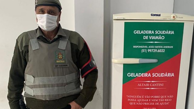 18ºBPM recebe a Geladeira Solidária de Viamão
