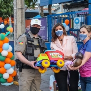 policial e agentes escolares