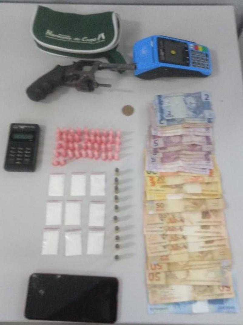 Força Tática do 18ºBPM prende por tráfico de drogas e porte ilegal de arma de fogo