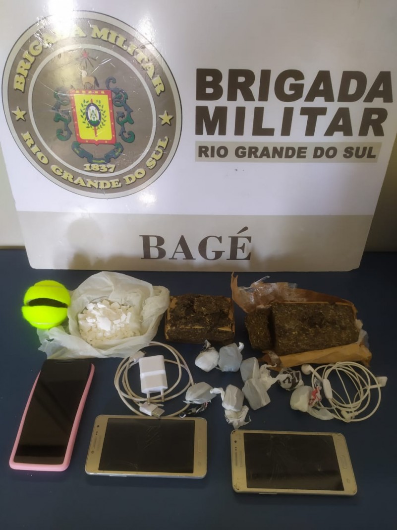 drogas, celulares e carregadores