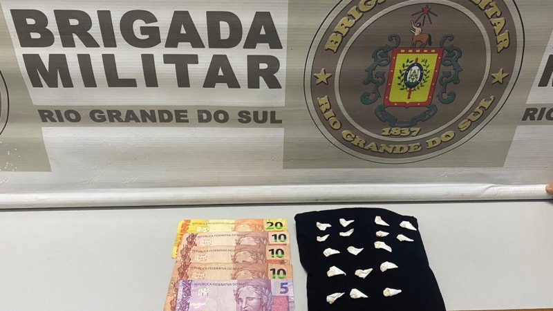 drogas, dinheiro, banner institucional da brigada militar