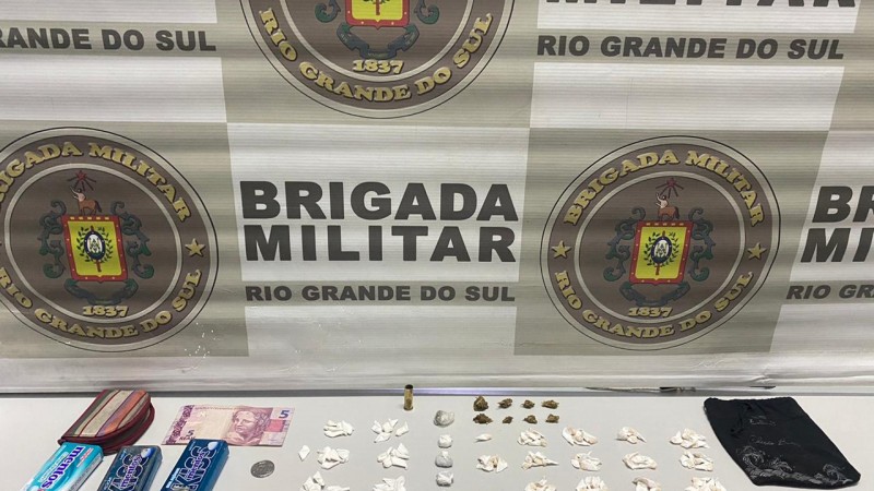 drogas, dinheiro, banner institucional da brigada militar
