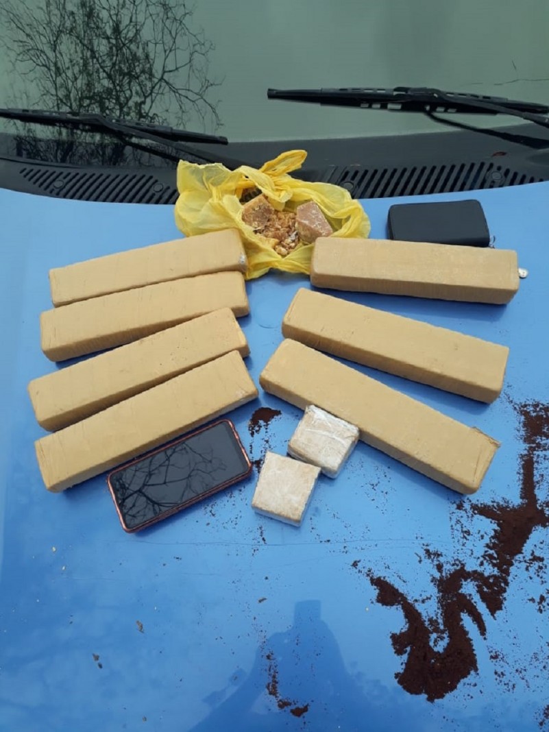 tijolos de maconha apreendidos