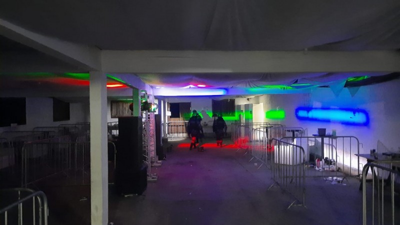 Brigada Militar de Viamão e 1ºBPChq encerram festa clandestina no Bairro Planalto