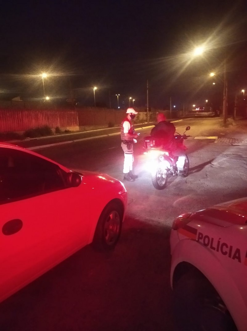 15° BPM realiza ações da Operação Sossego em Canoas