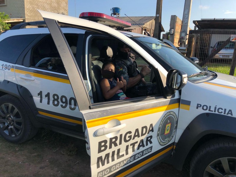 Menino sonha em ser policial