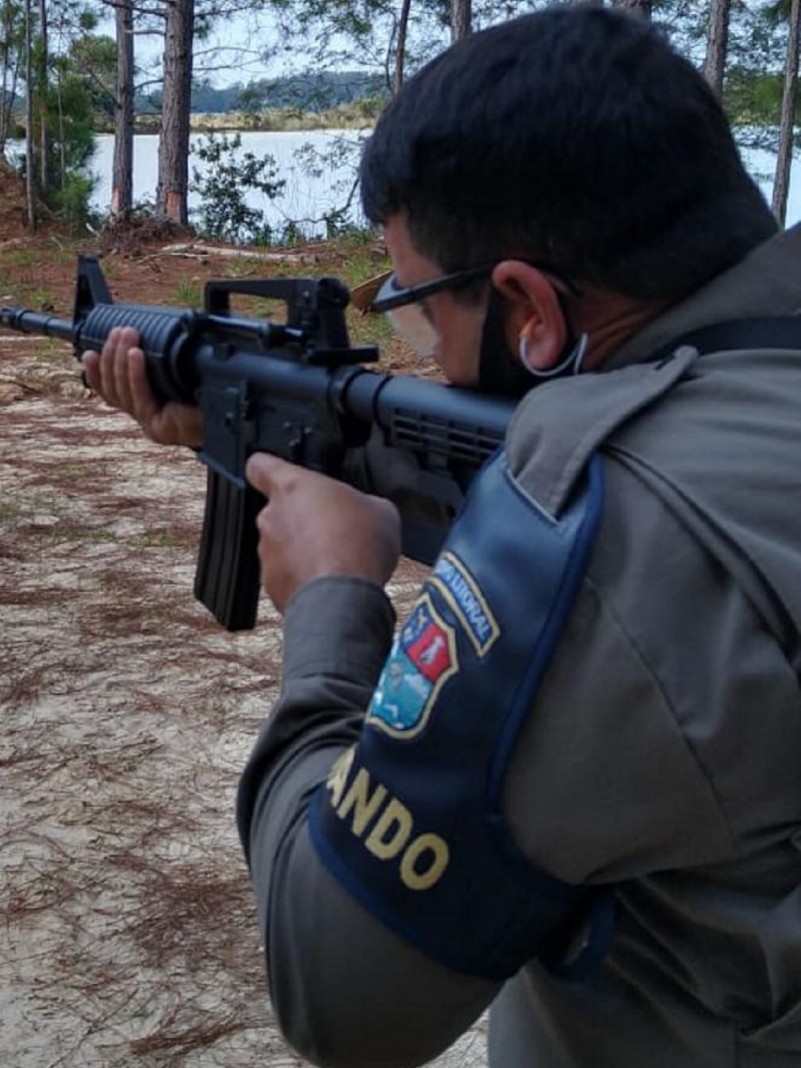 Efetivo em treinamento pr&aacute;tico