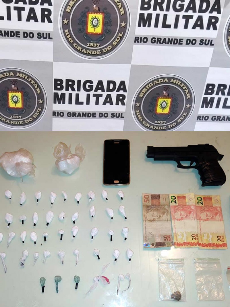 173 gramas de cocaína, fracionadas e outras porções maiores, maconha e LSD, dinheiro e uma réplica (simulacro) de pistola