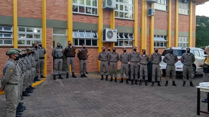 Alunos-soldados do Curso Básico de Formação Policial Militar visitam Comando Rodoviário da Brigada Militar