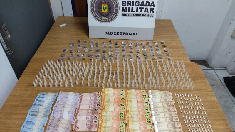 30 julho 25&ordm; BPM prende por tr&aacute;fico