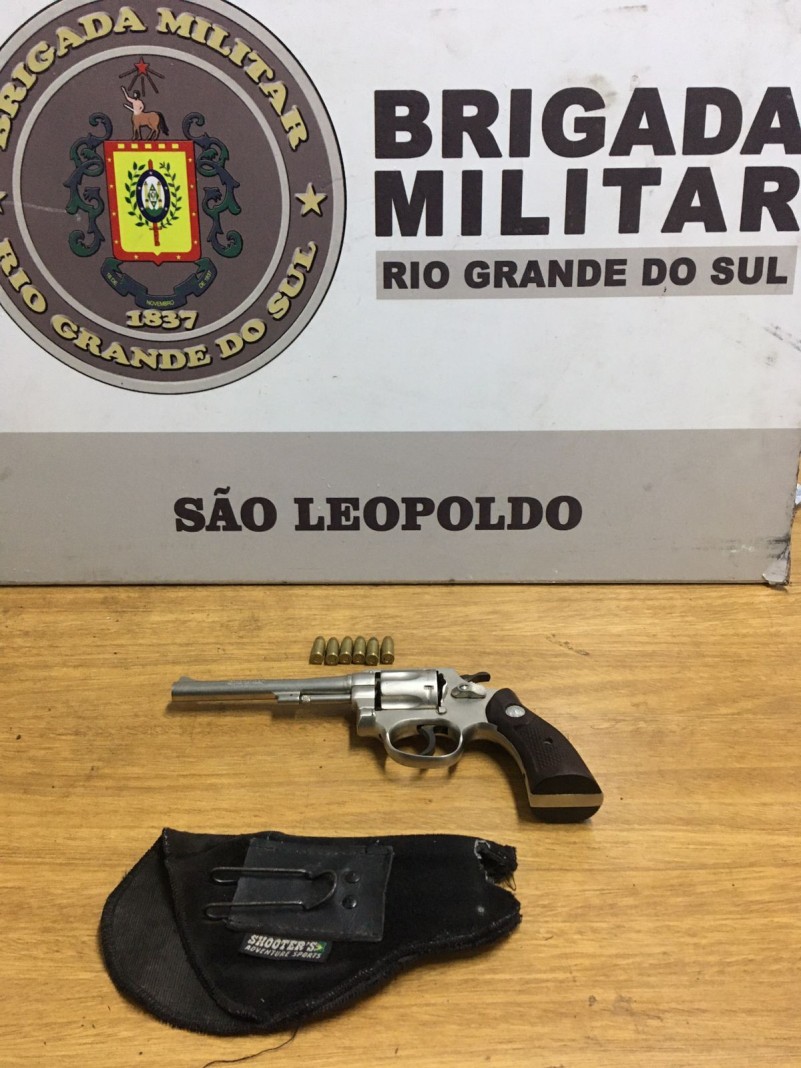 18 ago   BRIGADA MILITAR DE S&Atilde;O LEOPOLDO RECAPTURA PRESO COM ARMA E VE&Iacute;CULOS ROUBADOS (1)