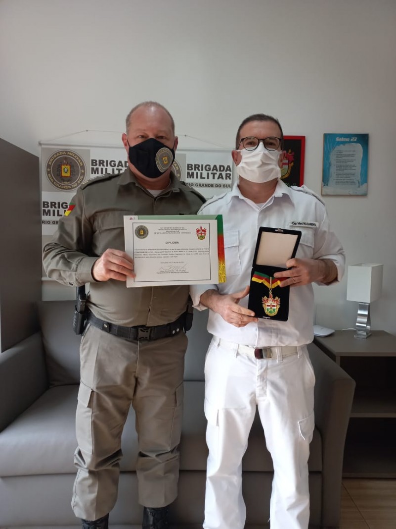 Entrega da Comanda do 36&ordm; BPM ao Cap Fernandes