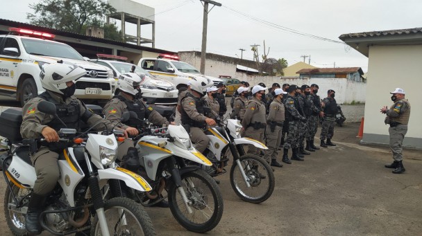 PMs iniciando operação