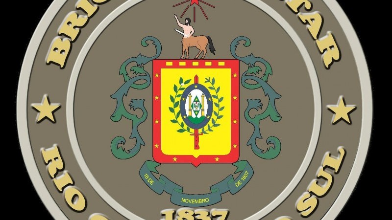 BM fundo preto