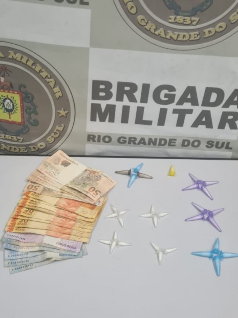 Material apreendido na a&ccedil;&atilde;o. 