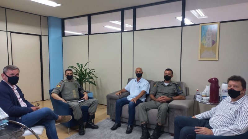 reunião Pref CB