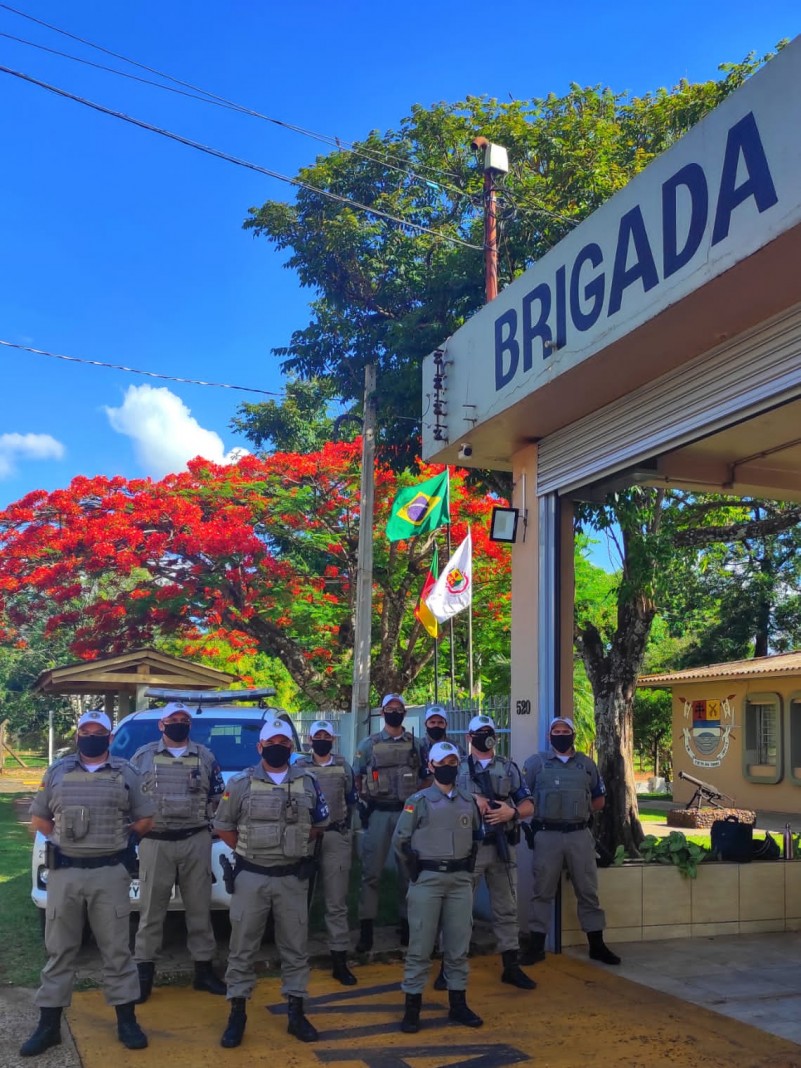 Policiais