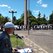 subcomandante falando ao publico