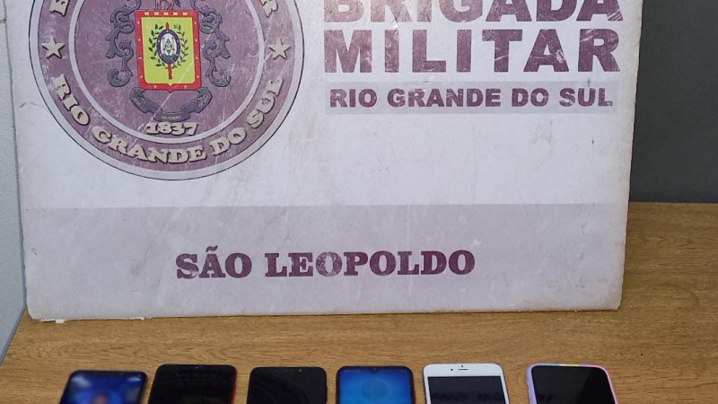 Brigada Militar de S&atilde;o Leopoldo recupera celular roubado