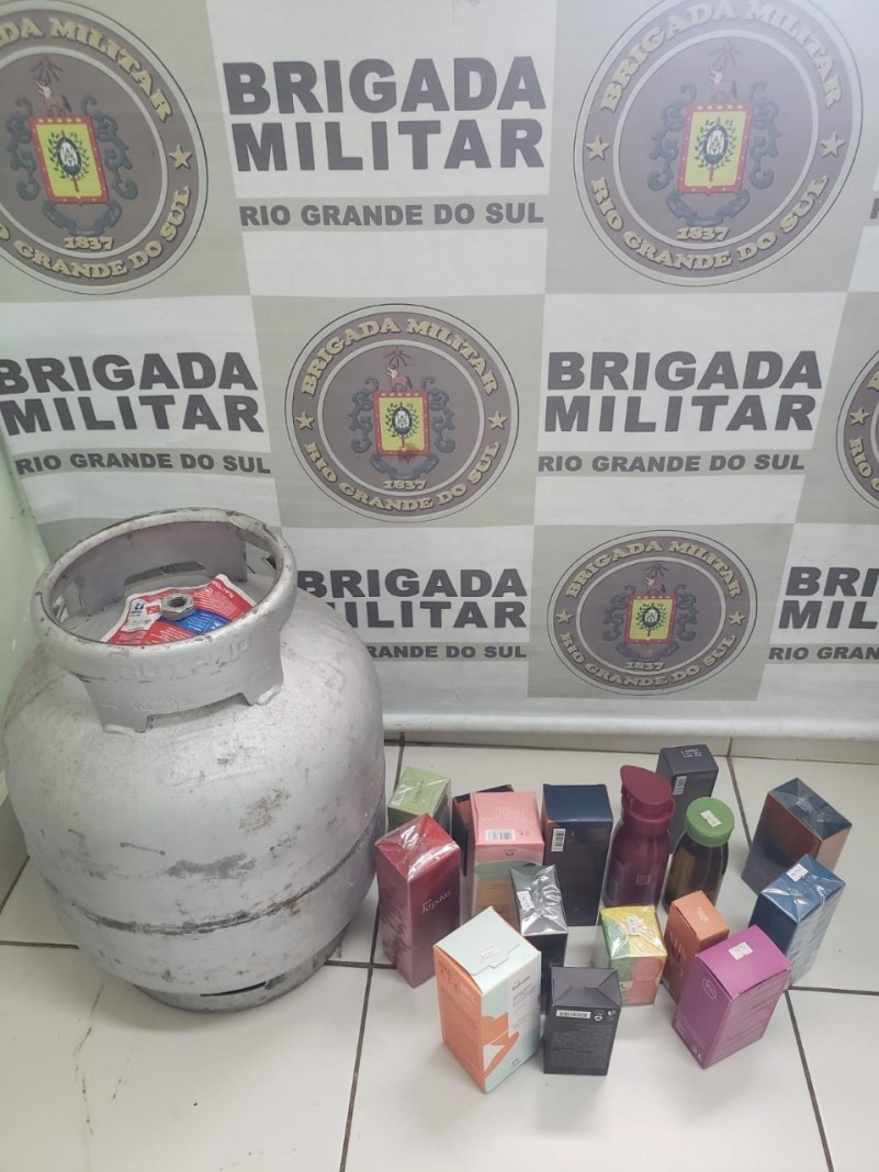 Casal foi preso por furto arrombamento em resid&ecirc;ncia.