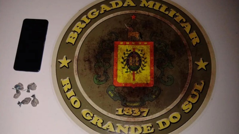 Brigada Militar e Polícia Civil apreendem drogas em Redentora