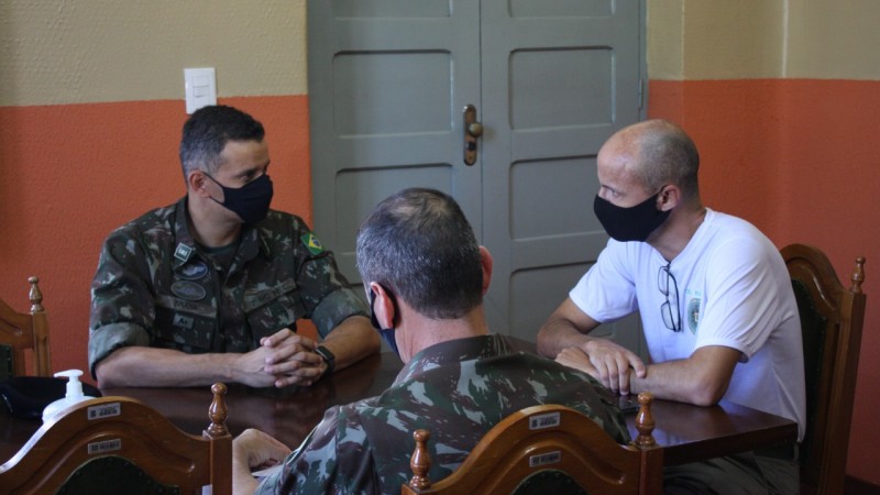 REUNI&Atilde;O