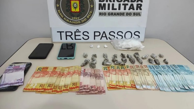 Brigada Militar prende dois jovens por tráfico de drogas em Três Passos 12 de março
