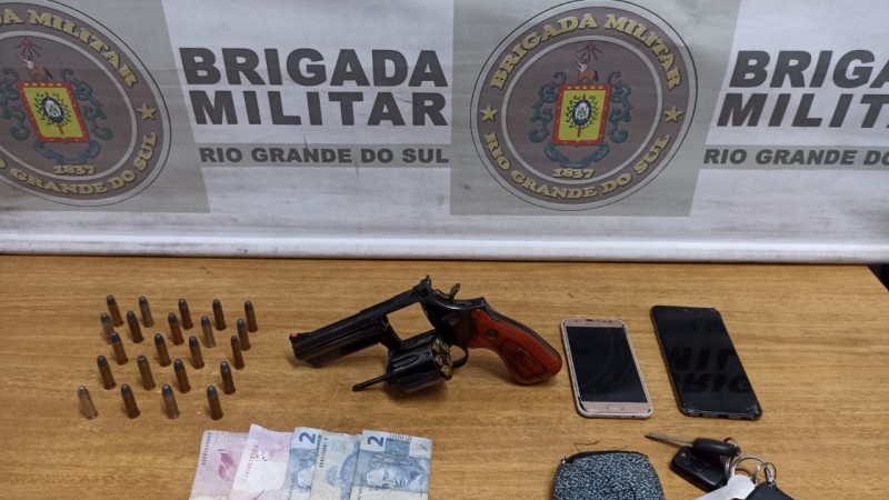 Brigada Miliar de São Leopoldo prende home e recupera veículo