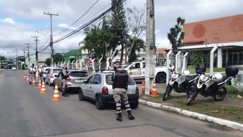 26&ordm; BPM intensifica policiamento atrav&eacute;s da realiza&ccedil;&atilde;o de barreiras din&acirc;micas.