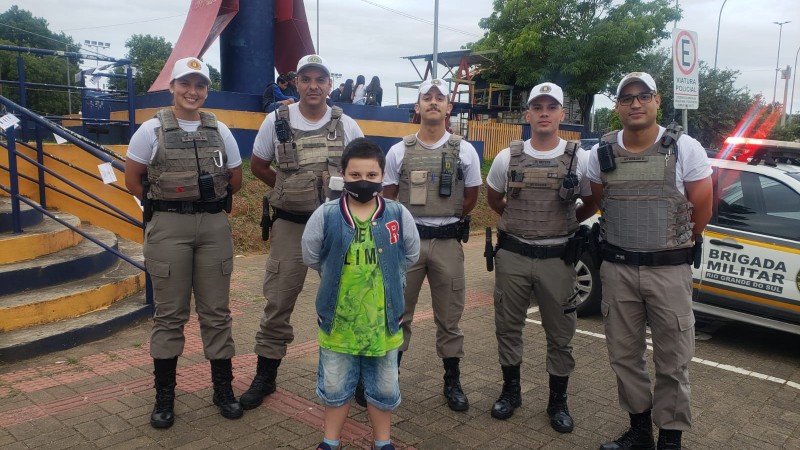 Durante o evento, os policiais puderam participar das din&acirc;micas e interagir com a comunidade que participava das atividades. 