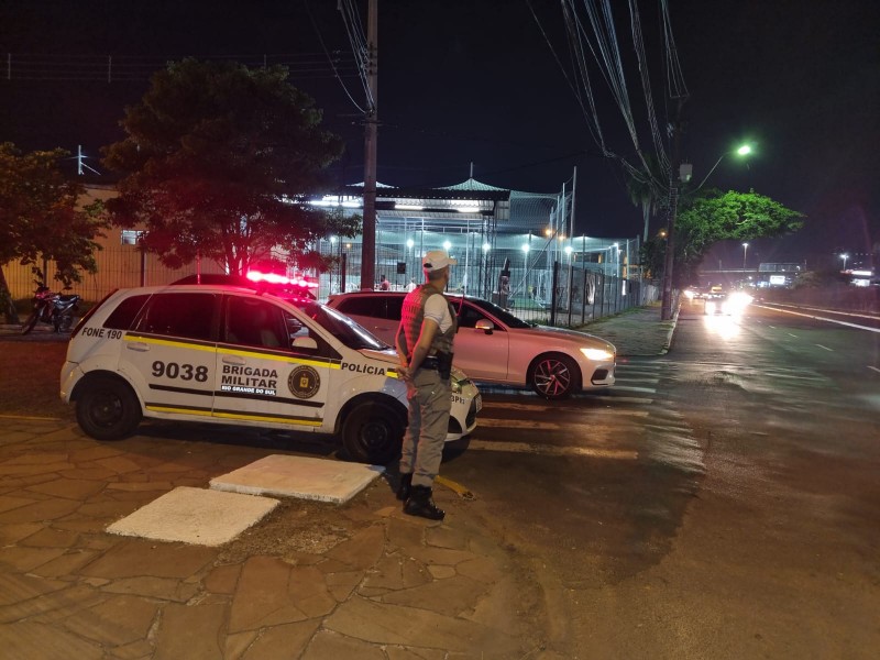 sexta feira policiamento em Canoas