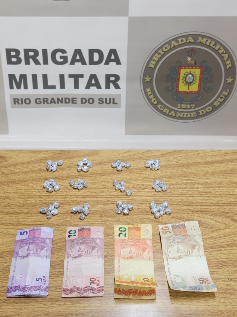 15° BPM prende homem com drogas em Canoas