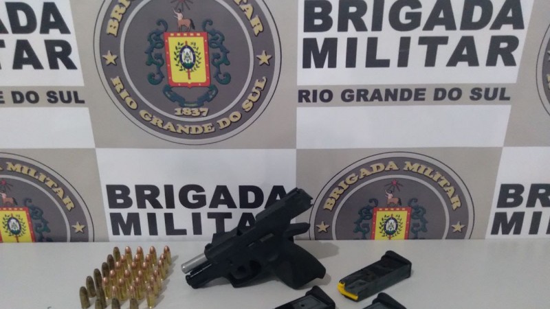 Porte Ilegal de arma de fogo em Getúlio Vargas 17 04