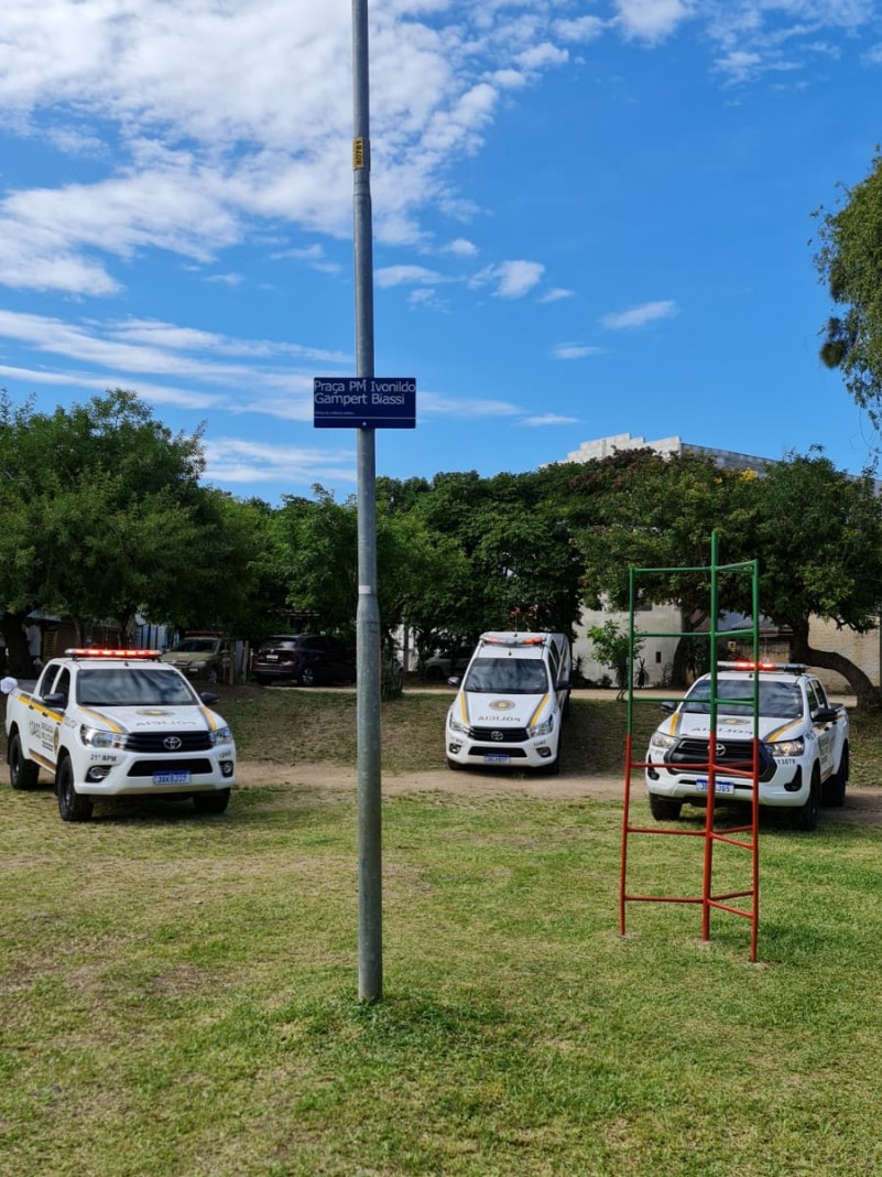 BM inaugura praça no bairro Restinga