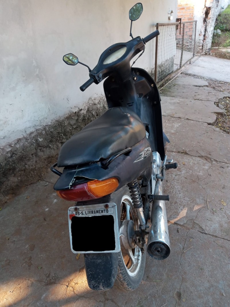 moto furtada Livras