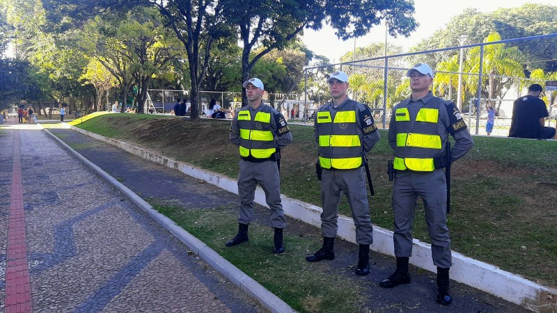 Brigada Militar de São Leopoldo recebeu reforço de alunos soldados neste domingo (3)
