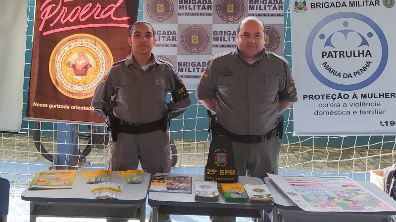 Brigada Militar de São Leopoldo participa de feira das profissões (3)