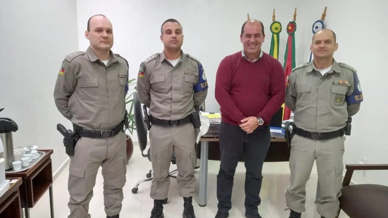MAJOR HAX COM PREFEITO E EFETIVO