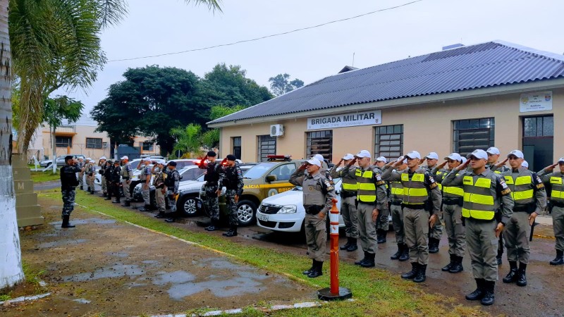Efetivo da Brigada Militar durante o lançamento da operação na sede do 5º BPM