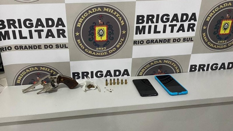 Apreensão de revólver calibre 38 e seis munições 