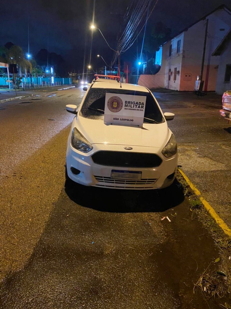 Brigada Militar recupera veículo roubado
