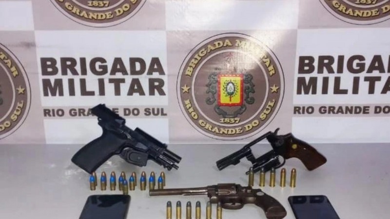 Drogas e armas são apreendidas em Rio Grande